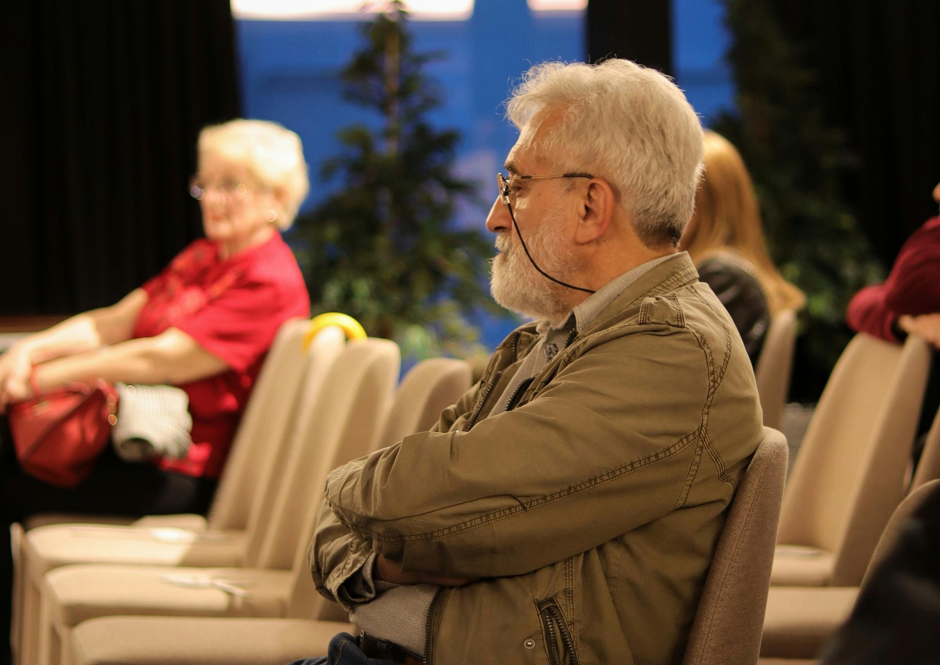 拍賣會(huì)場(chǎng)